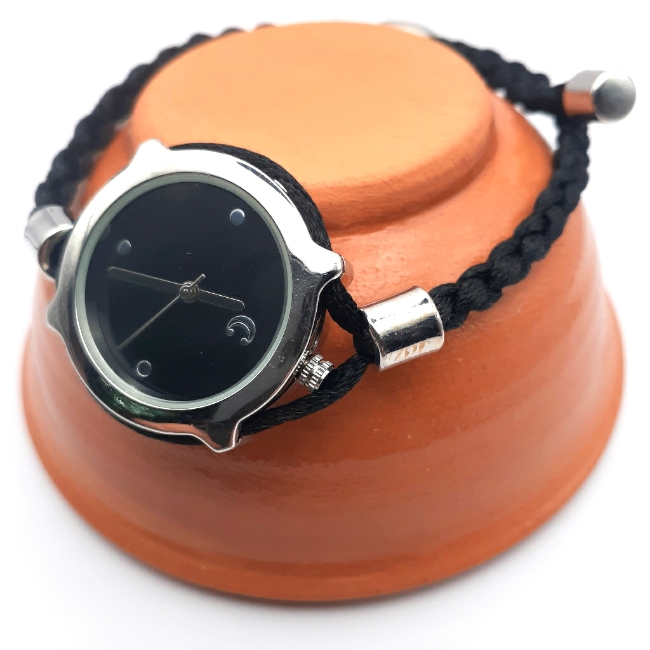 Ladies Quartz Watch